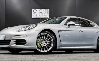 porsche_panamera-4-v6-36-300_pdk_0